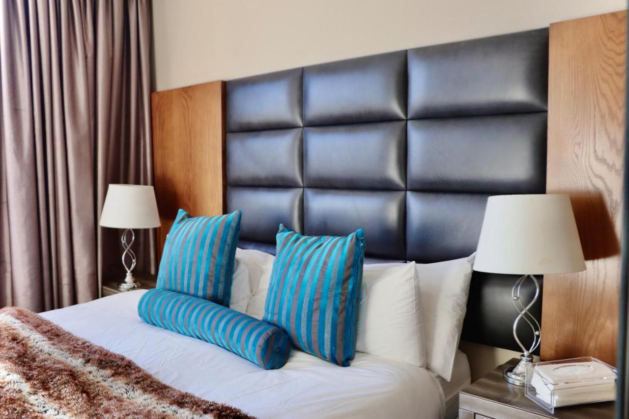 The Residences At Crystal Towers Cape Town Exterior photo