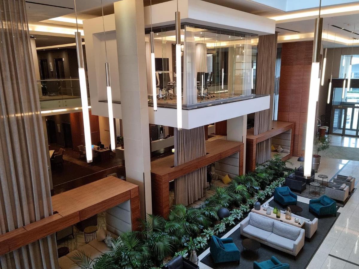 The Residences At Crystal Towers Cape Town Exterior photo