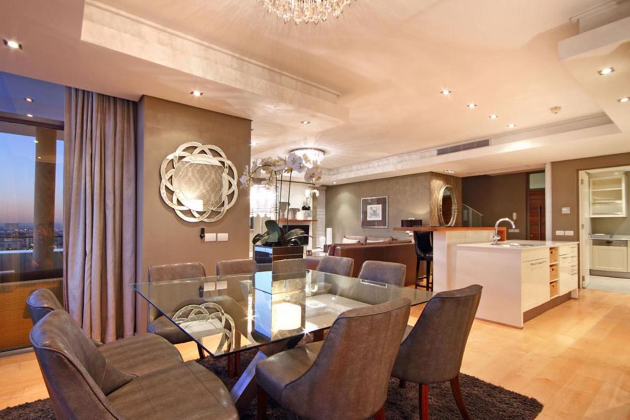 The Residences At Crystal Towers Cape Town Exterior photo