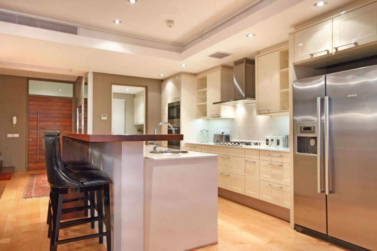 The Residences At Crystal Towers Cape Town Exterior photo