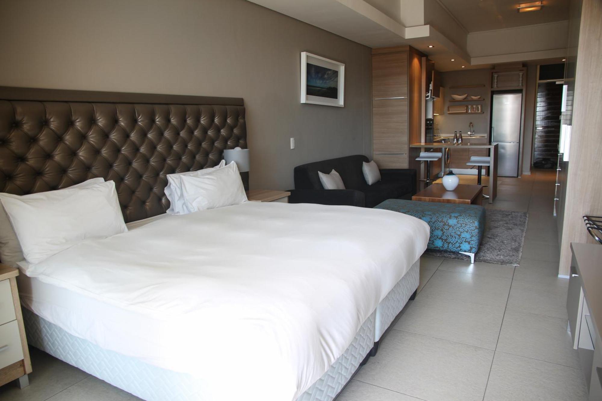 The Residences At Crystal Towers Cape Town Exterior photo