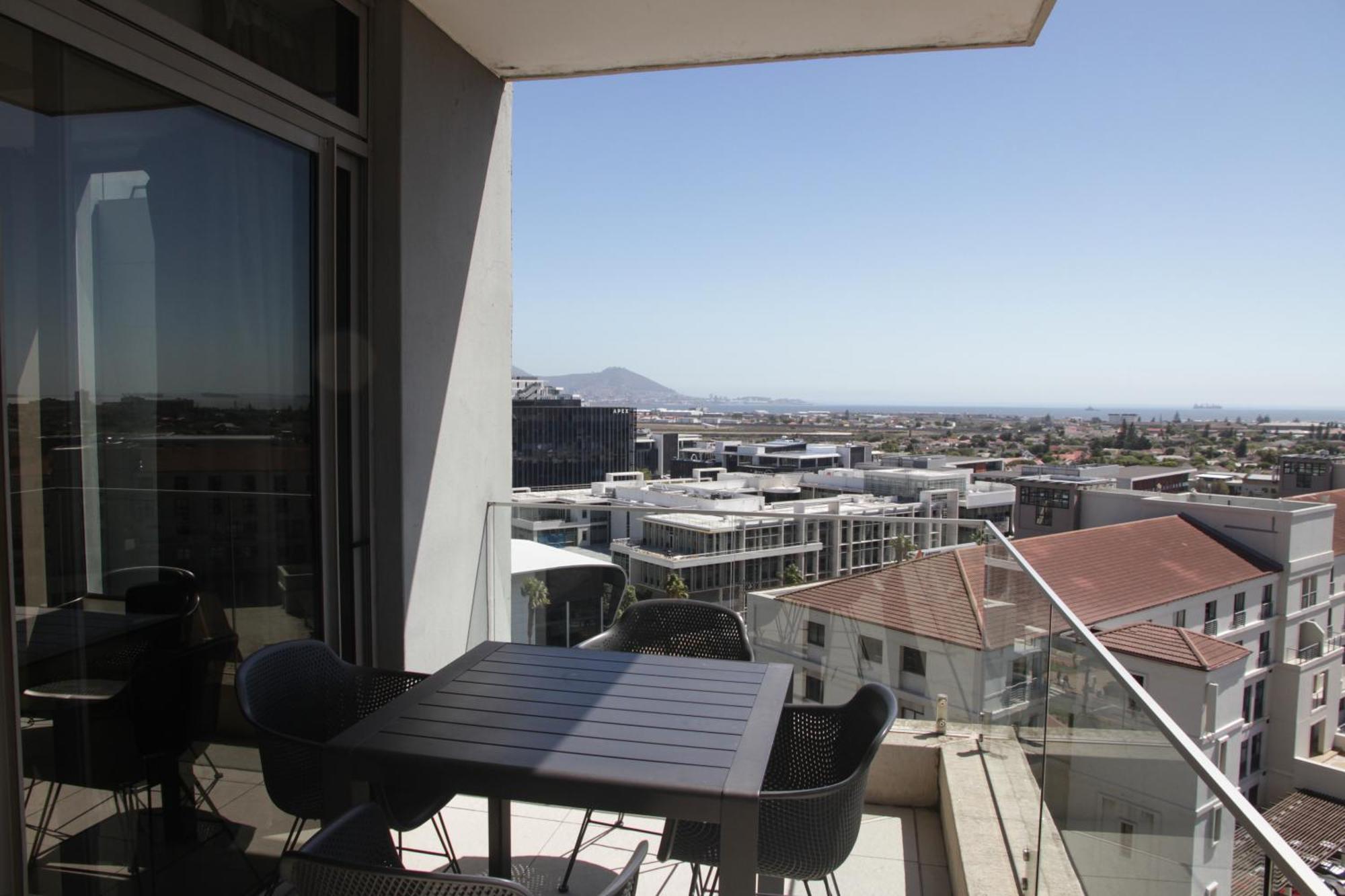 The Residences At Crystal Towers Cape Town Exterior photo